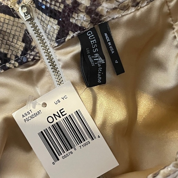 NWT! Guess by Marciano Python Snake Print Jacquard Skirt Size 4 LINED - Picture 4 of 5